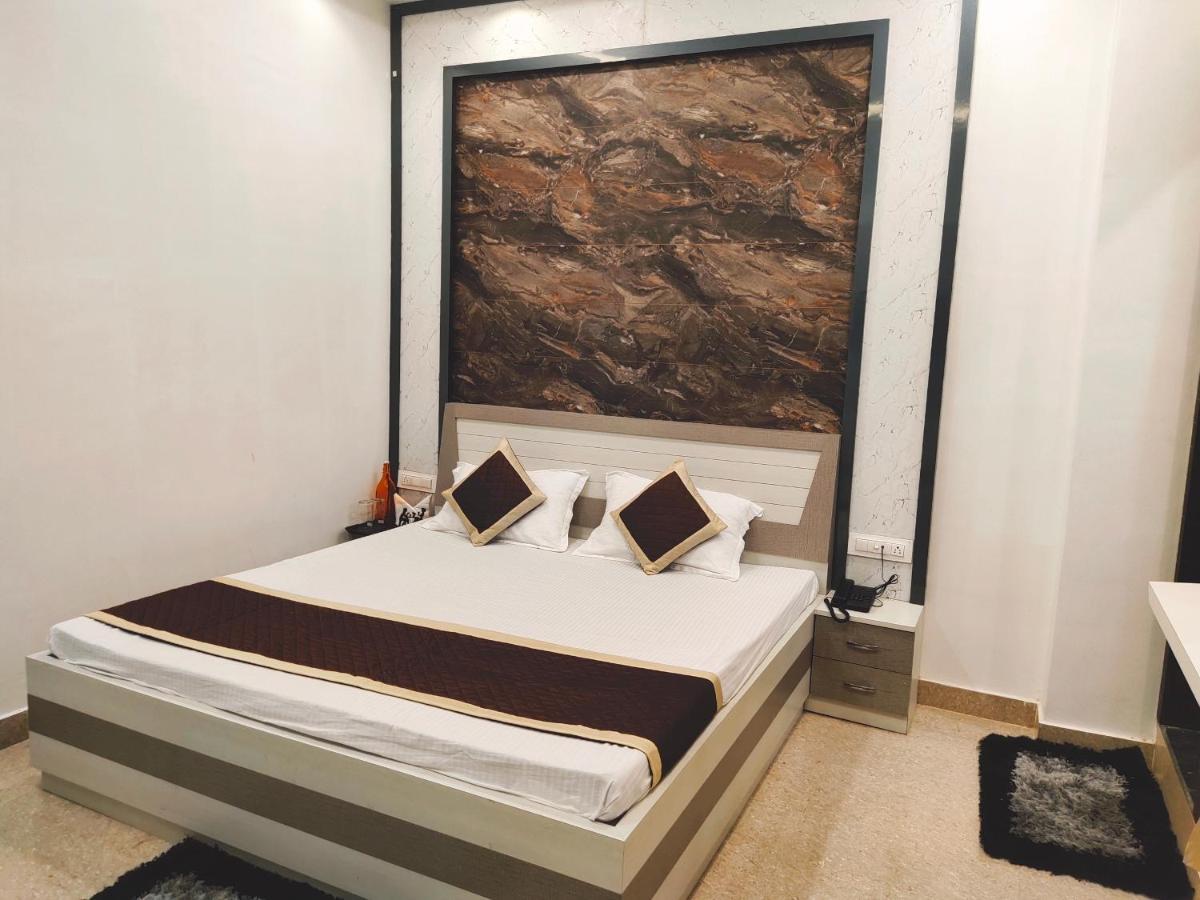 Hotel The Shree Jee Palace Mirzāpur Eksteriør billede