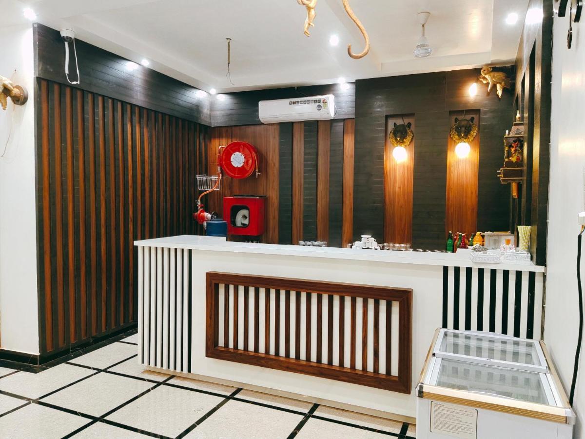 Hotel The Shree Jee Palace Mirzāpur Eksteriør billede