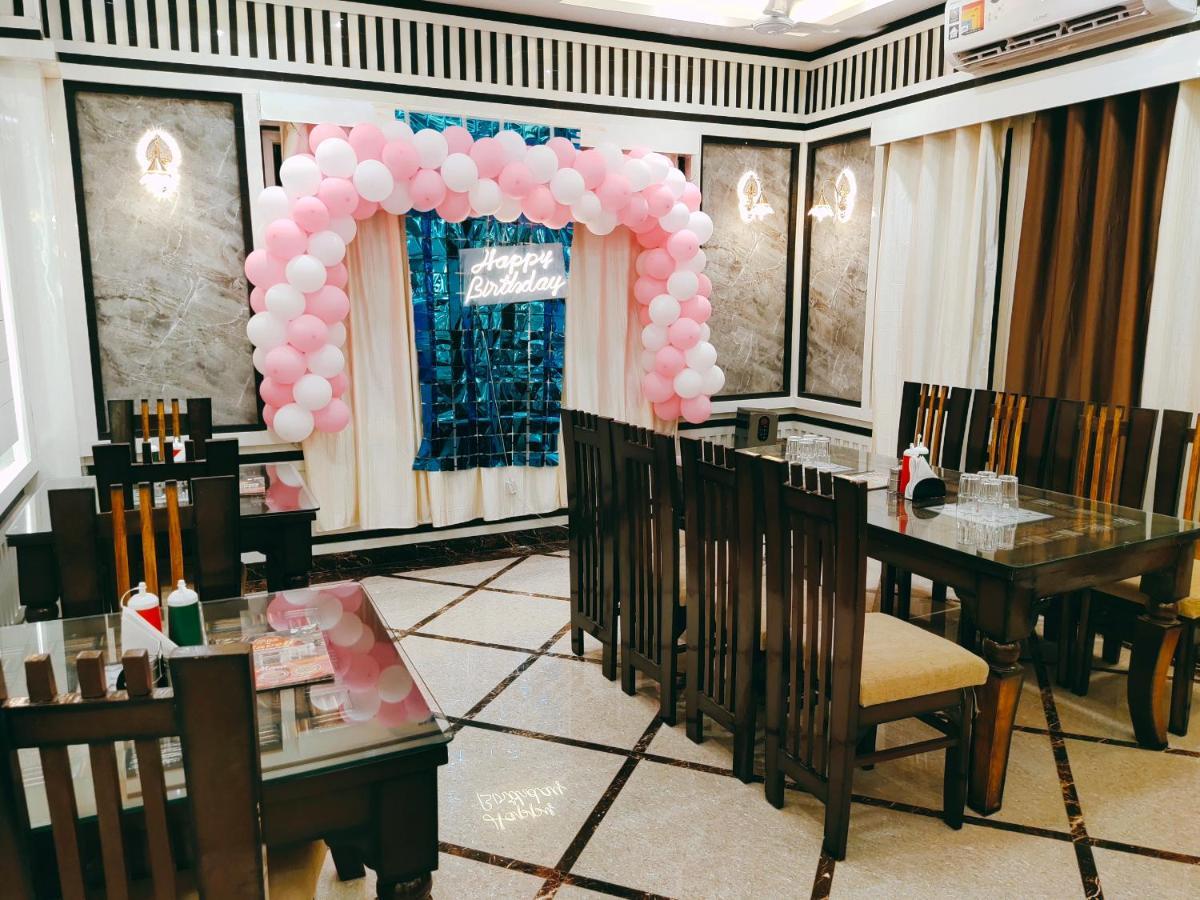 Hotel The Shree Jee Palace Mirzāpur Eksteriør billede