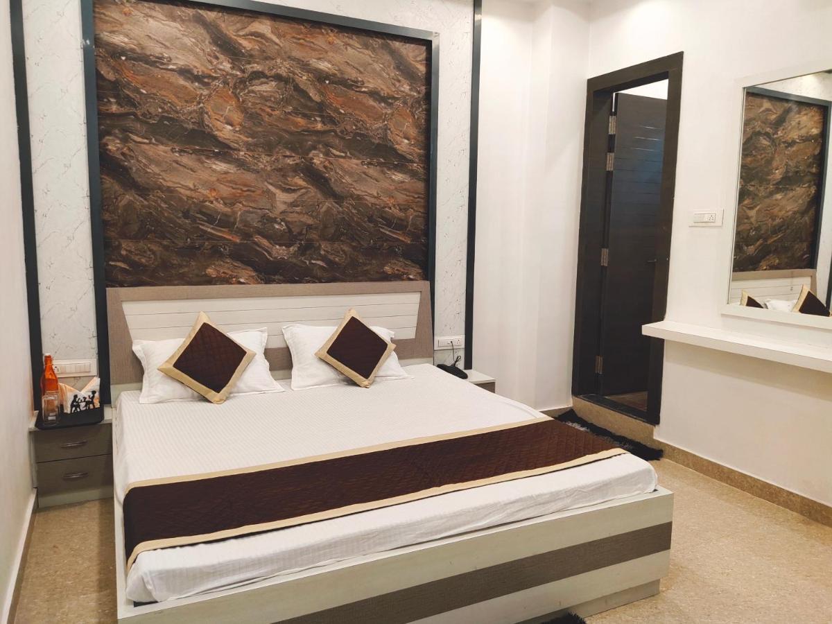 Hotel The Shree Jee Palace Mirzāpur Eksteriør billede