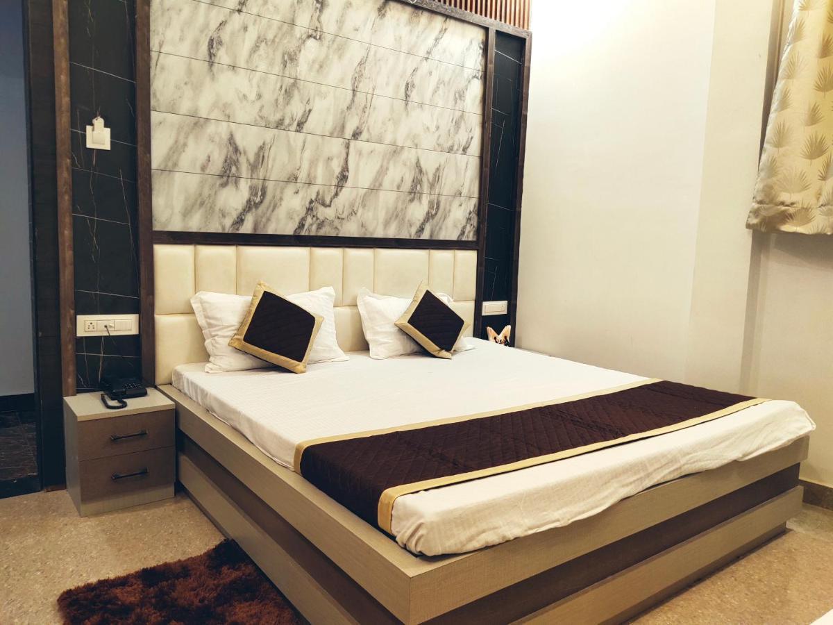 Hotel The Shree Jee Palace Mirzāpur Eksteriør billede