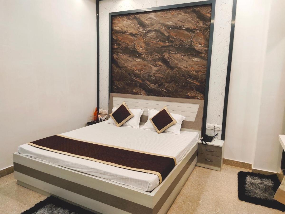 Hotel The Shree Jee Palace Mirzāpur Eksteriør billede