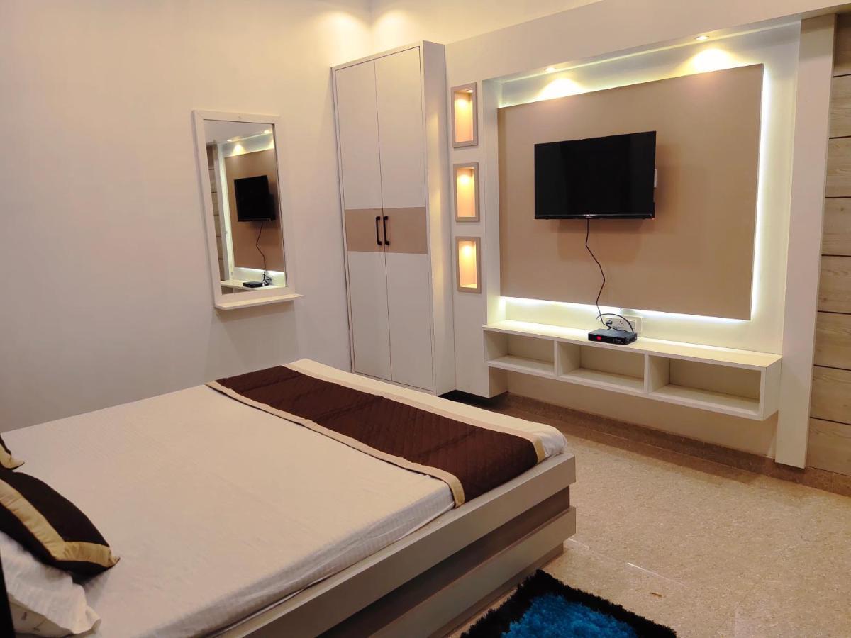 Hotel The Shree Jee Palace Mirzāpur Eksteriør billede