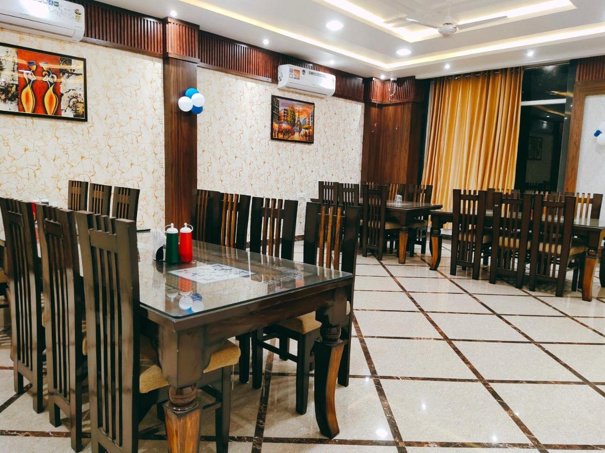 Hotel The Shree Jee Palace Mirzāpur Eksteriør billede